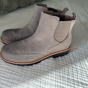 Me Too Gray Ankle Booties with Elastic Panels